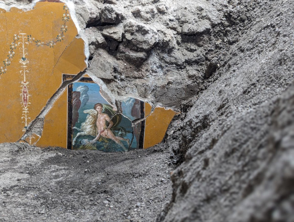 POMPEII: ARCHAEOLOGICAL AND URBAN REGENERATION - Pompeii Sites